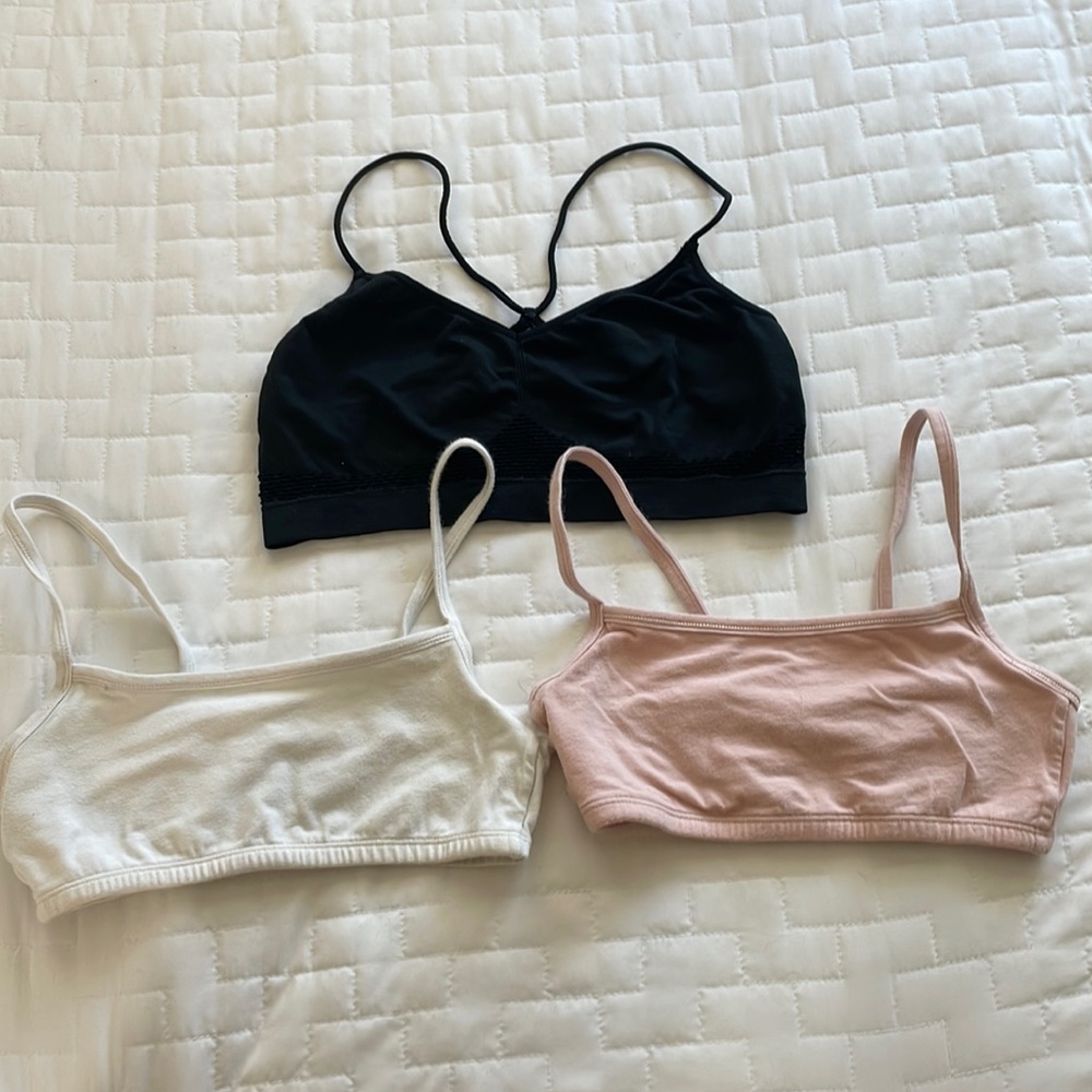 3 women’s sports bras, all size large or (32)